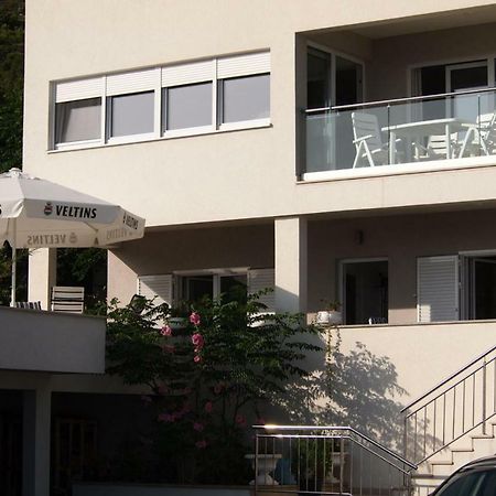 Open Hus Apartment Krvavica Exterior foto